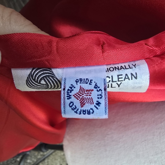 Vintage Gray Hooded Wool Coat with Red Interior Trim - Picture 10 of 16